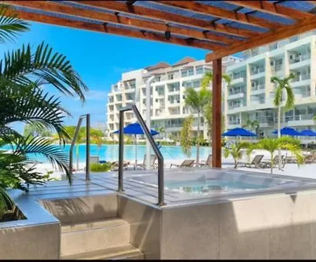 Baia Kristal Cartagena